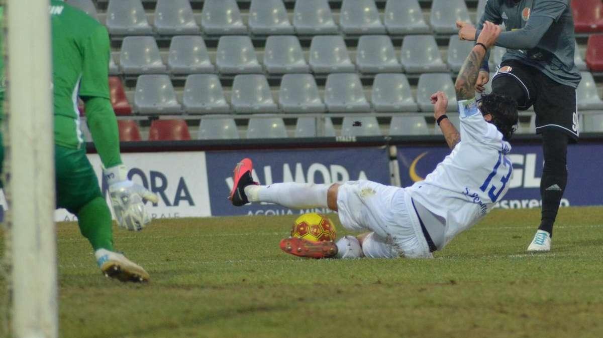 Como, Crescenzi: "Futuro? Giocarsi la B sarebbe piacevole"