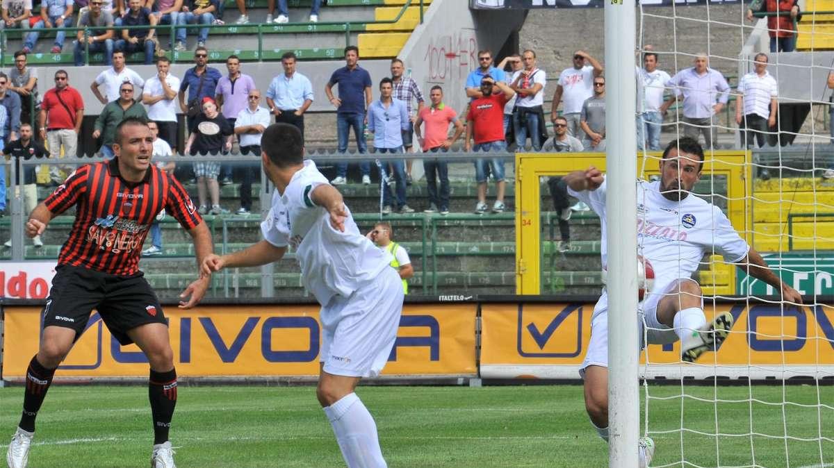 LIVE TLP ATAHOTEL - Viareggio, ha firmato Crescenzi