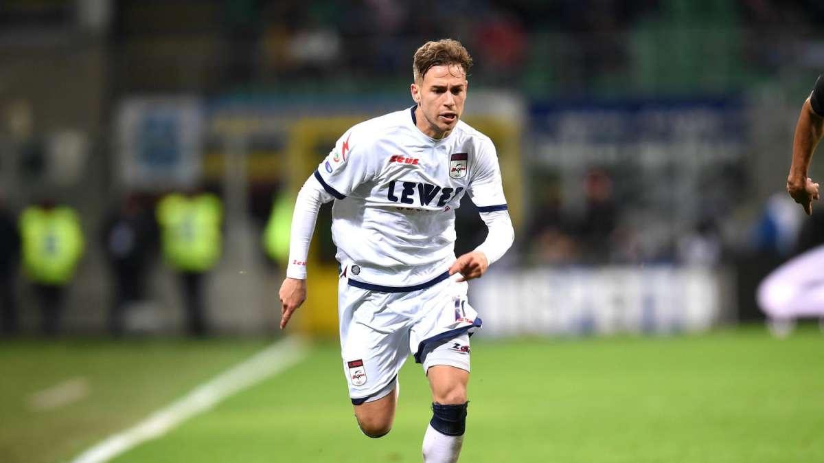 Catania-Crotone, Lunetta e Ricci dal 1'. Le formazioni ufficiali 