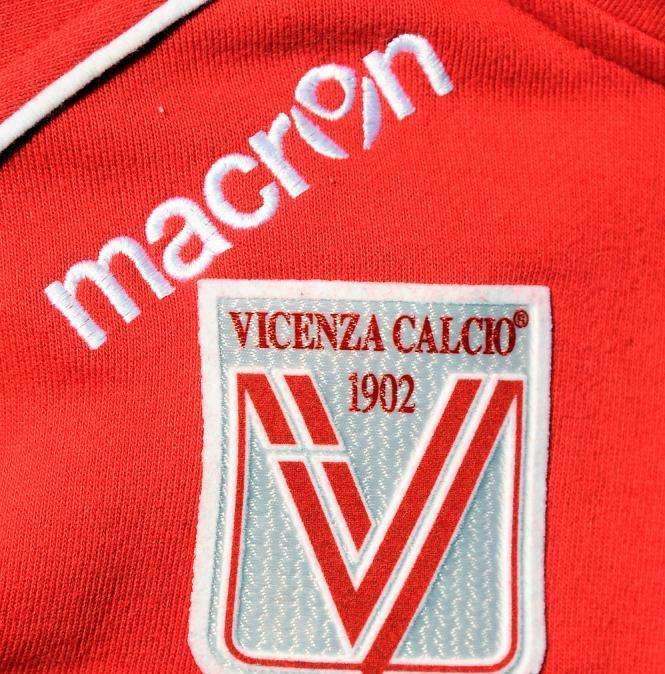 L.R. Vicenza, prima le cessioni 
