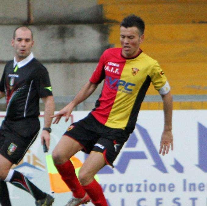 Cosenza in arrivo un centrocampista