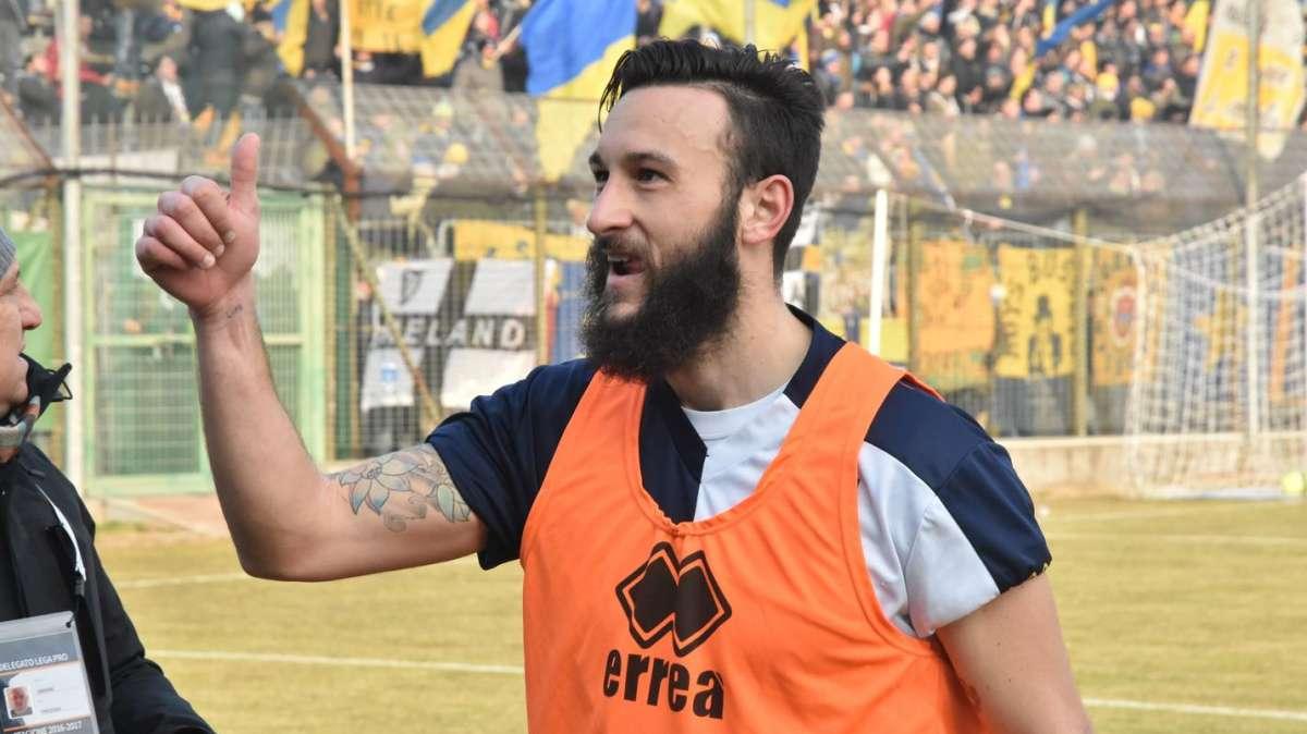 Viterbese-Taranto, Nocciolini dal primo minuto per i rossoblù. Le formazioni ufficiali