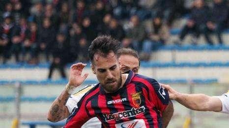 Catanzaro, in arrivo un difensore svincolato?