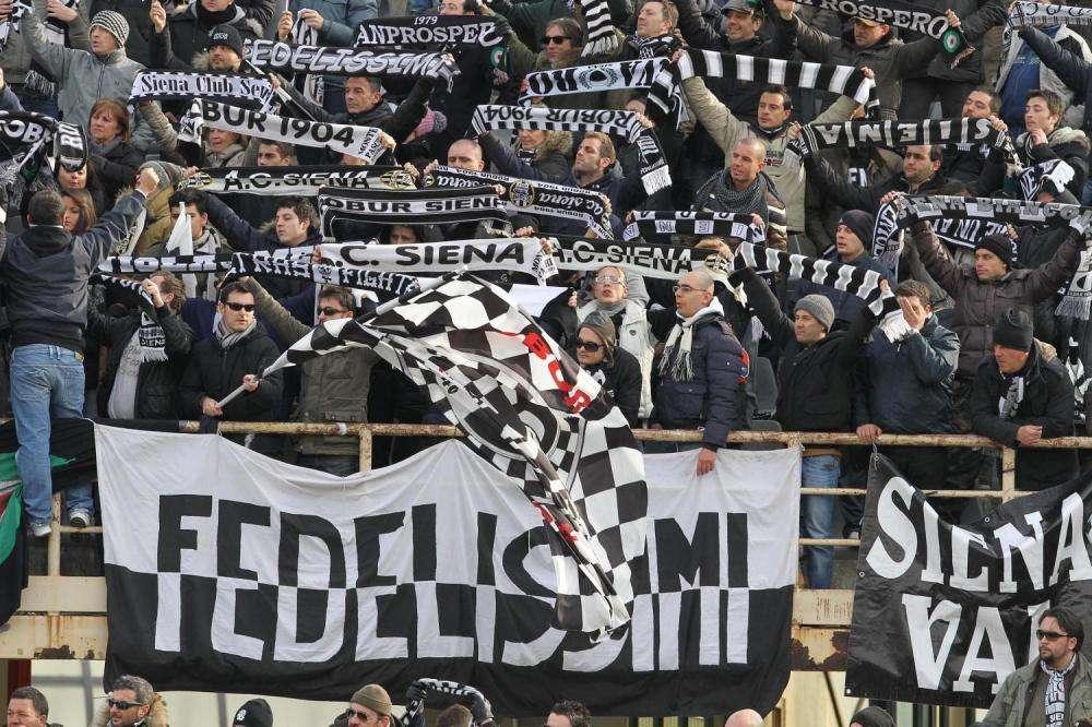 Robur Siena, oggi doppia seduta: differenziato per Guberti e Baroni