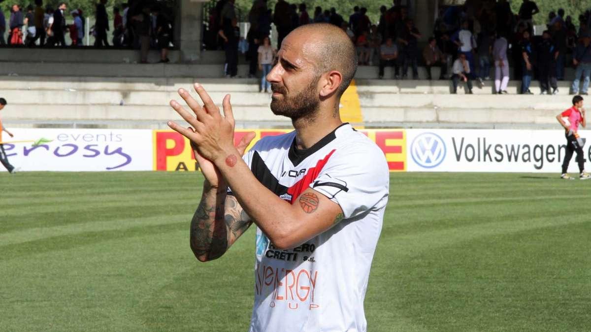 Lecce, sondaggio per Mazzeo 