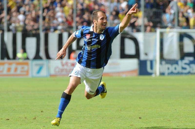 Asse caldo di mercato tra Reggina e Catanzaro