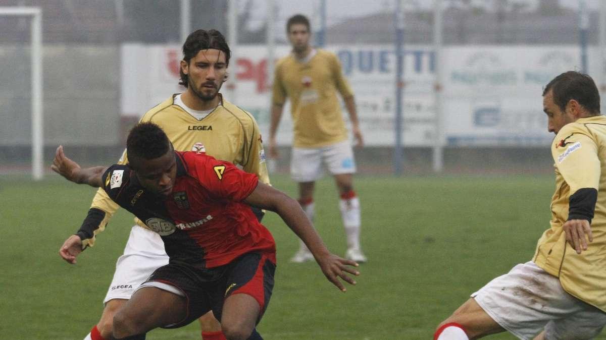 Torres, si cerca di puntellare il centrocampo