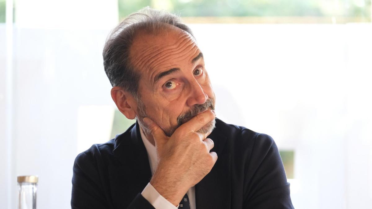 Cosenza, accordo per la risoluzione consensuale con il ds Fabio Lupo