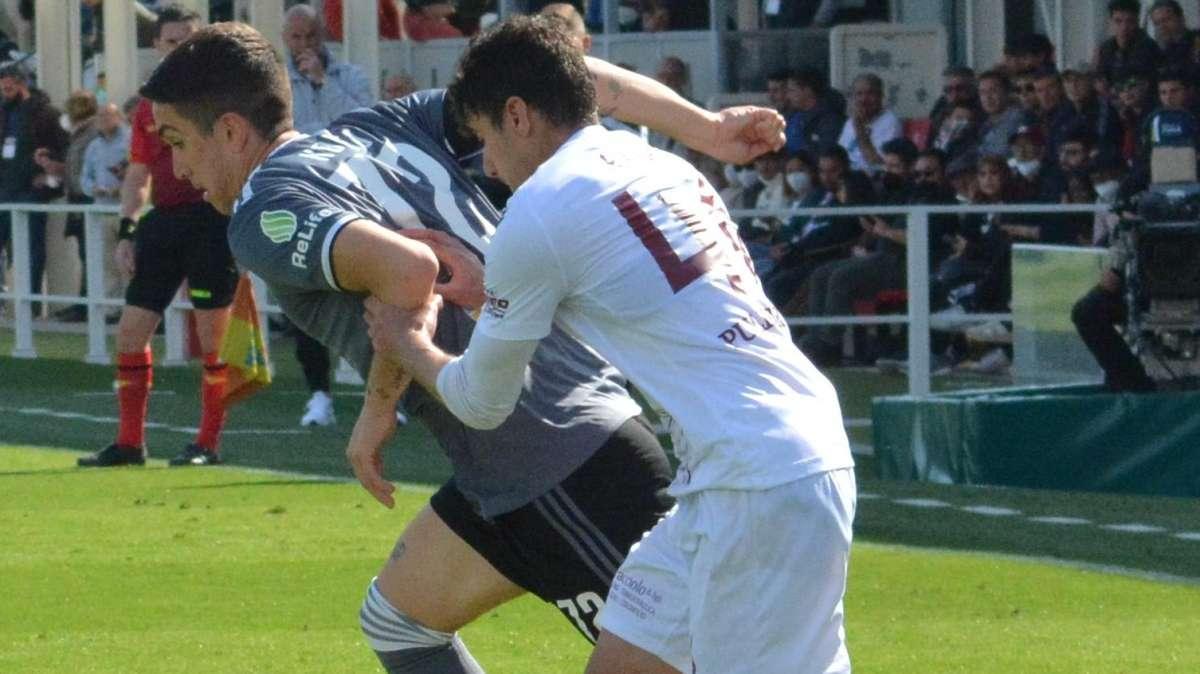 Fermana, per il centrocampo occhi su Ejjaki in uscita dalla Reggina