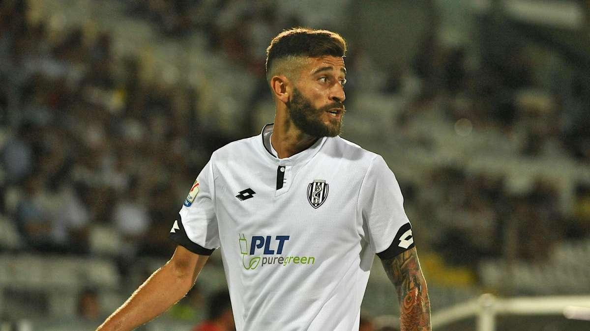 L'ex Triestina Crimi può ripartire dalla Serie D: contatti con il Trapani