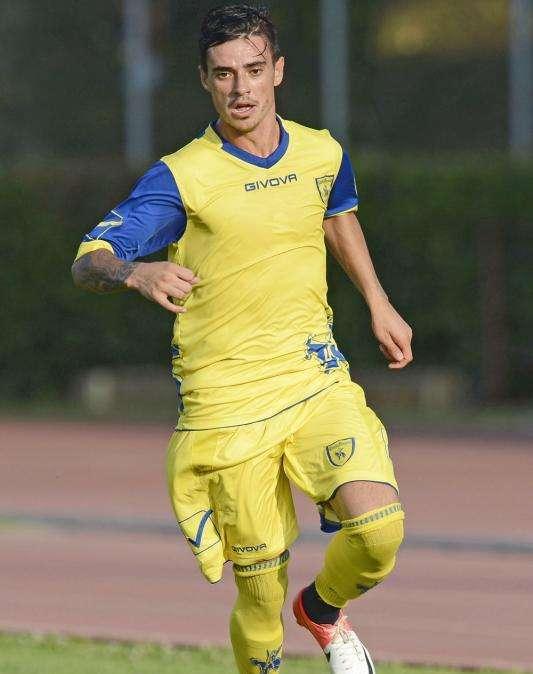 Lecce, sondaggio col Chievo per un centrocampista