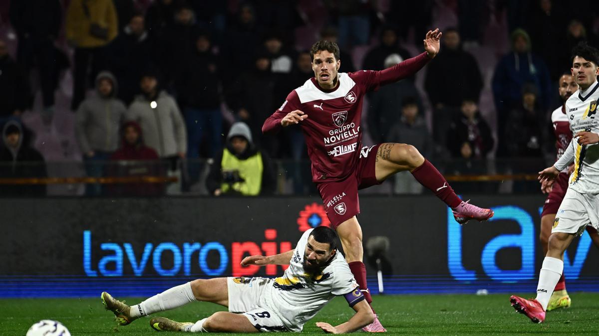 Salernitana, Molina: "Felice per il gol e per il successo, i tifosi vanno riconquistati"
