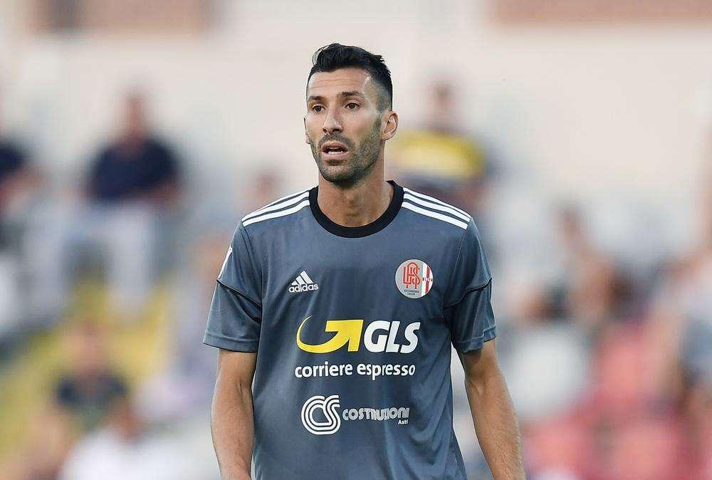 NOTIZIA TC - Carrarese, in tre ai saluti. Piacciono Volpicelli e Di Quinzio