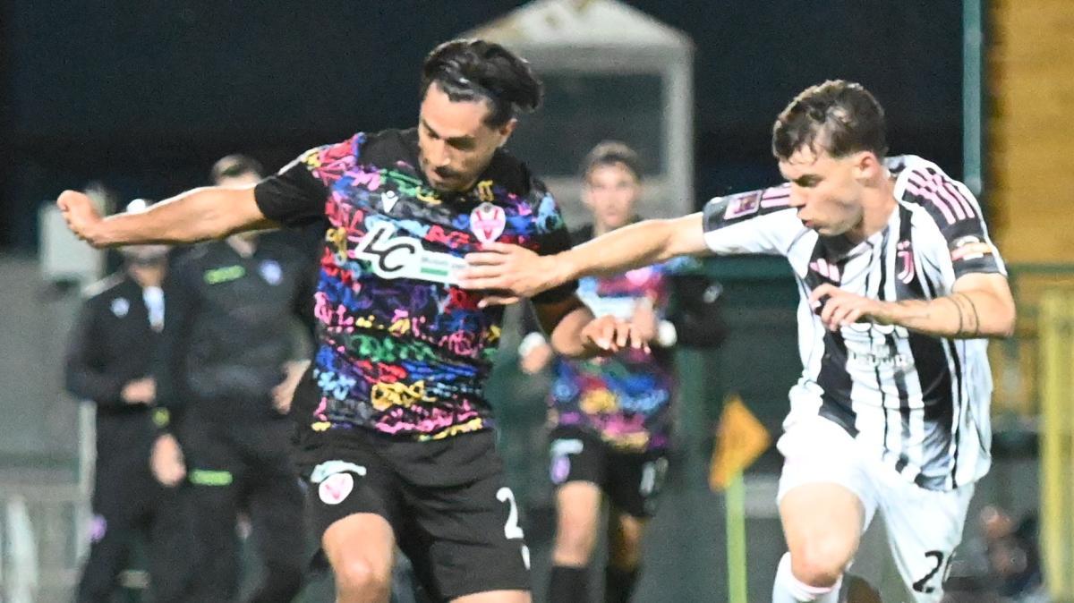 Immagine strip Calciomercato n.1
