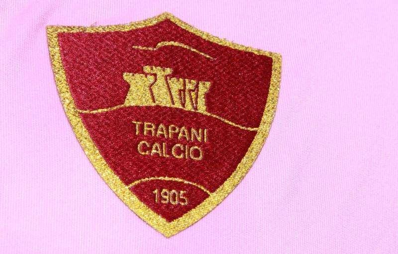 Trapani, idea Murano: bomber della D