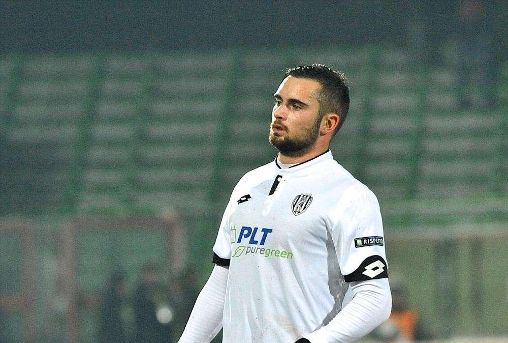 UFFICIALE - Bari, ceduto Schiavone in prestito alla Salernitana
