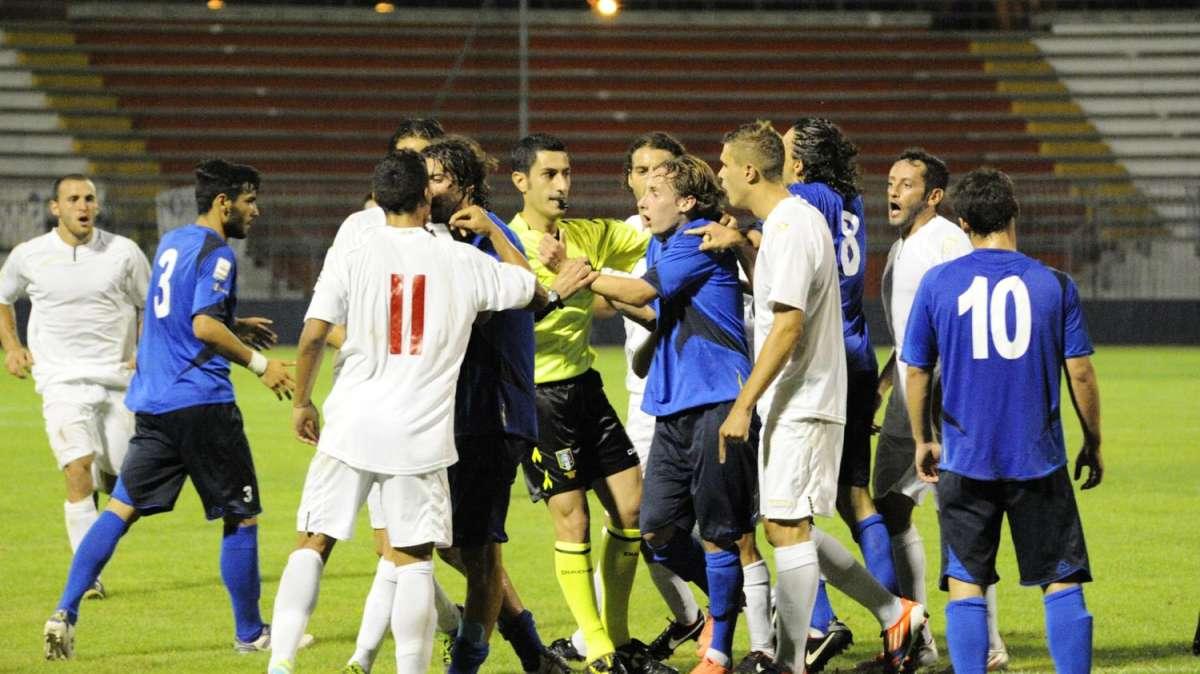 LIVE MILANO - Porto Tolle, preso un difensore dalla Pro Vercelli
