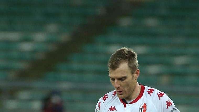 Bari, seduta in gruppo per Ciofani. Lavoro differenziato per Sarzi