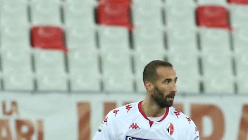Bari, si ferma Di Cesare: lesione al legamento del ginocchio destro
