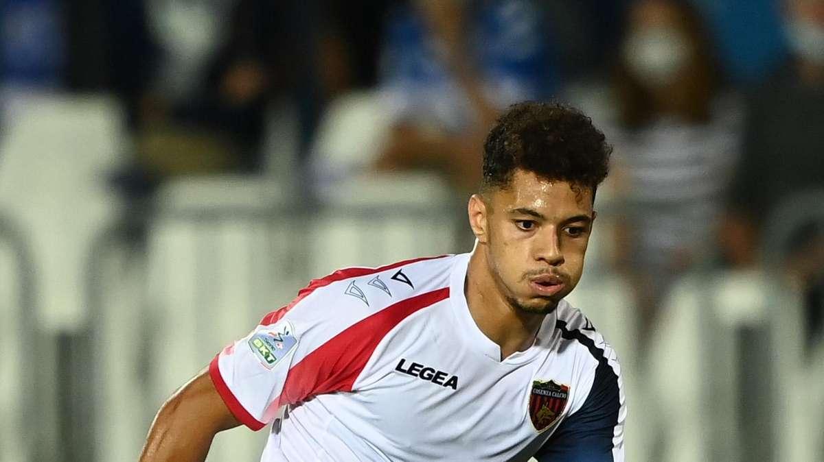 NOTIZIA TC - Olbia, piace l'attaccante del Cosenza Gianluigi Sueva