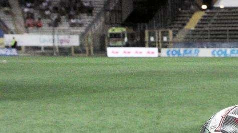 33^ Giornata, Girone A. Livorno e Siena impegnate in serata. Curiosità per l'esordio di Petrone e Giannichedda