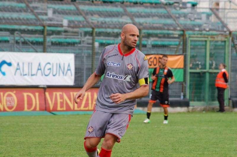 Catanzaro, il club in cerca di uno stopper