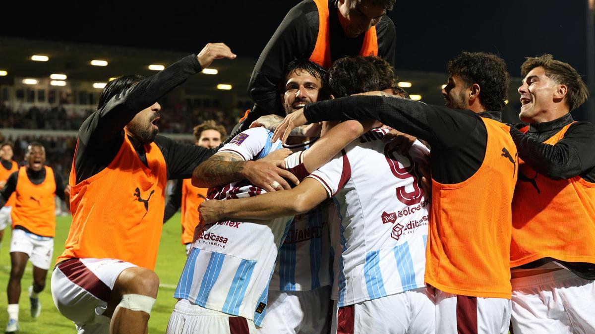 Salernitana, Cosmi accende il sogno B tra calcio, cuore e popolo granata