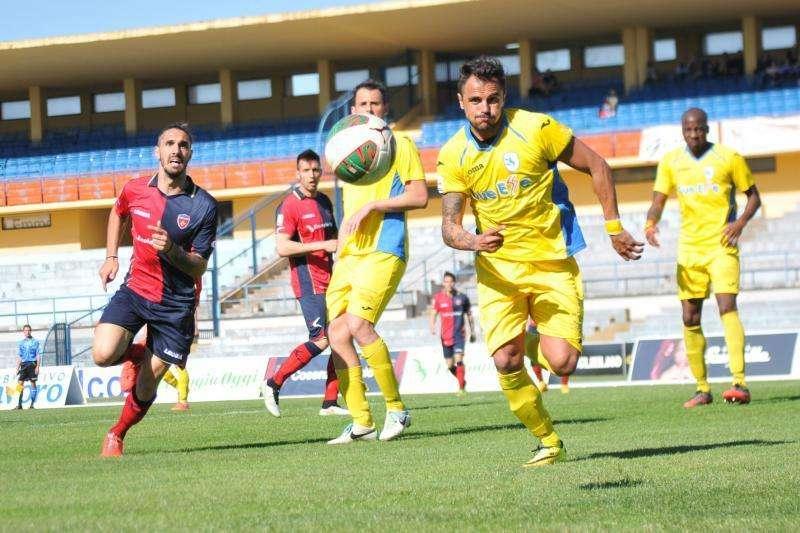 L'Aquila, abruzzesi su un difensore centrale