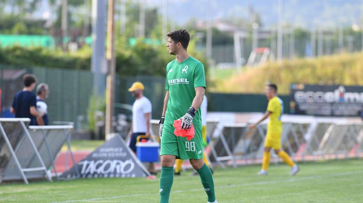 Vicenza, si lavora ad uno scambio tra Confente e Vigorito col Cosenza
