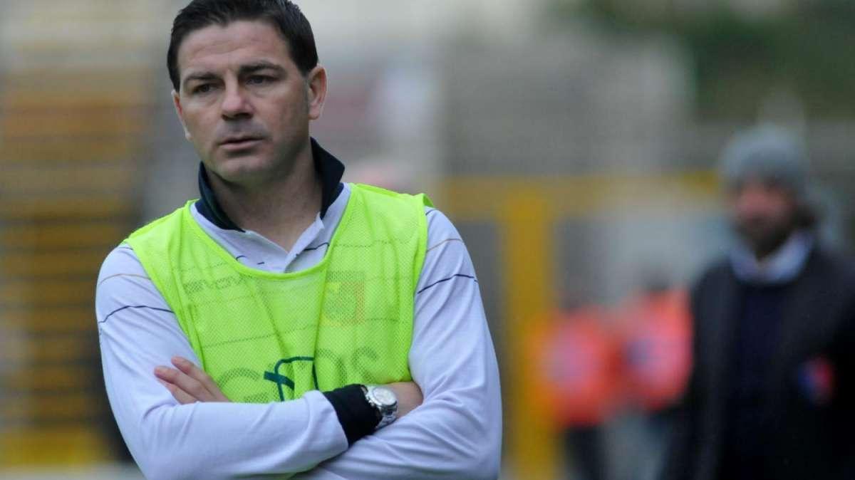 Catanzaro, Cozza a TLP: "La vera sorpresa siamo noi: sono pronto a restare per puntare alla B. Regole sui giovani da cambiare"