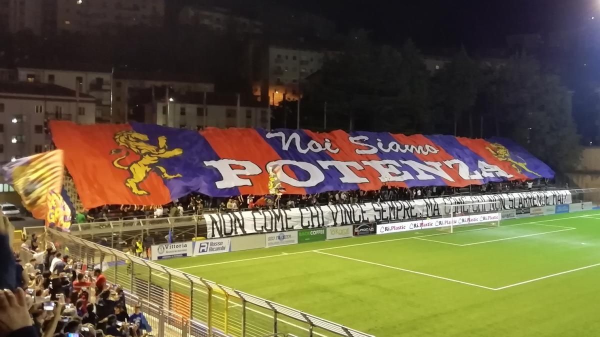 Potenza, rinnovo contrattuale per Bura: il difensore prolunga fino al 2028