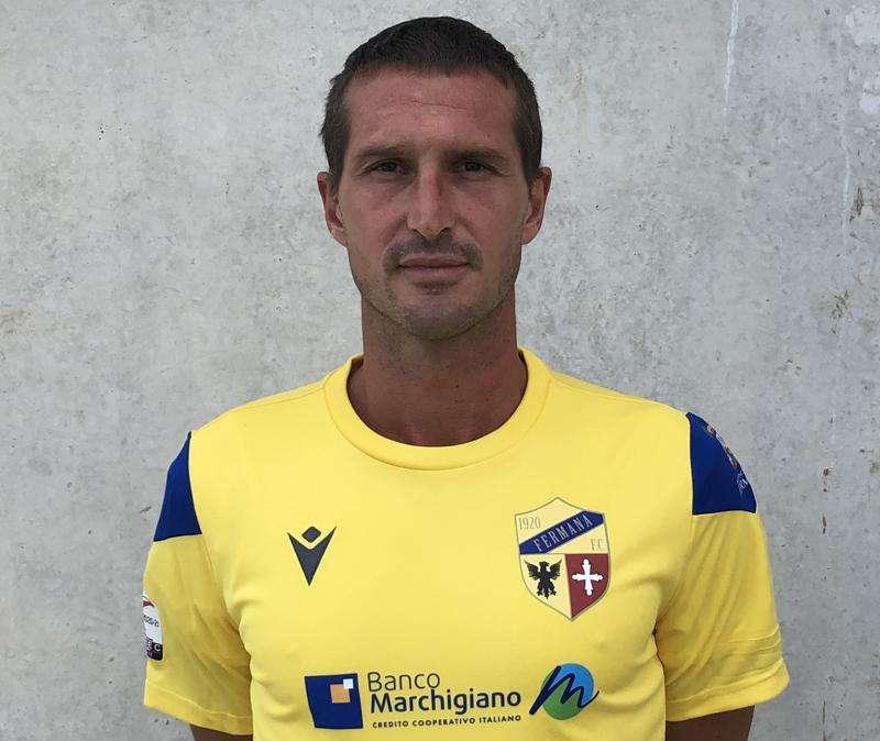 Fermana, Comotto non rinnova: due offerte dai dilettanti per il capitano
