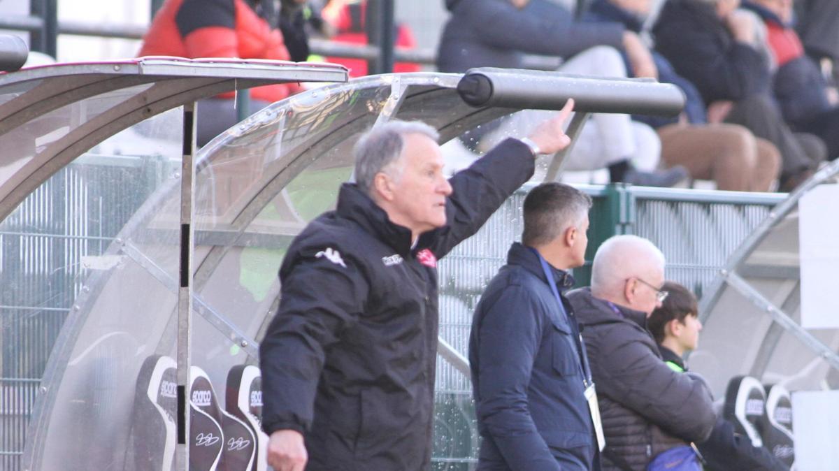 Triestina, Tesser: "Meritiamo rispetto, anche in fondo alla classifica"