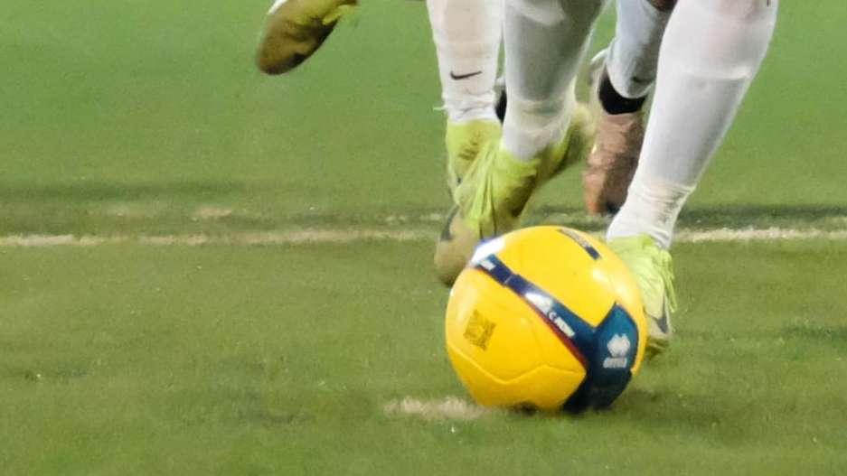 Il Vicenza rosicchia 2 punti al Padova. Il Foggia riprende il Benevento all'88'