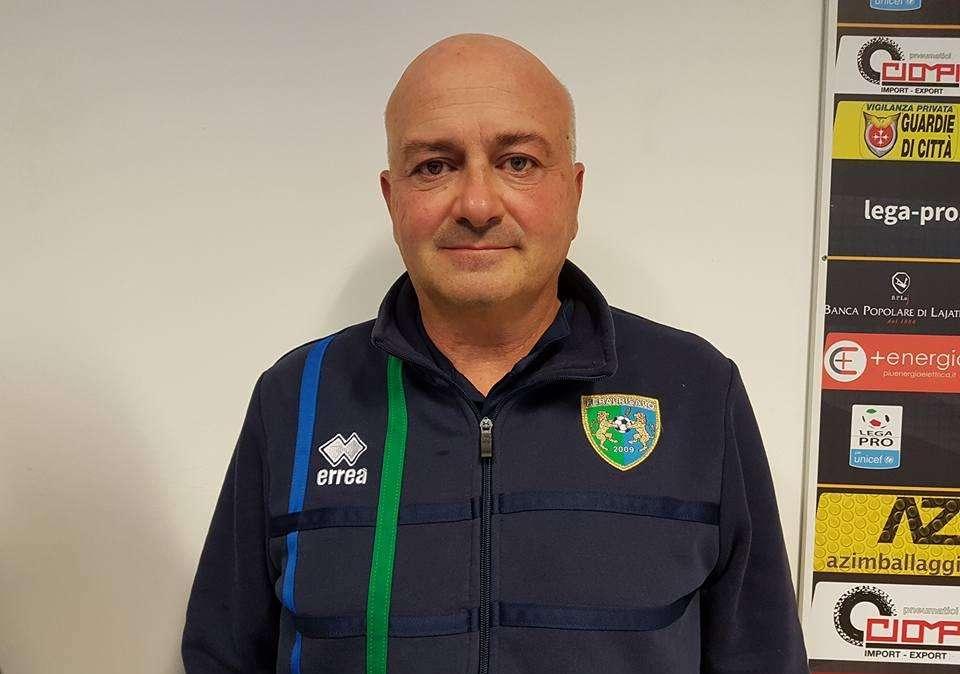 Teramo, Zichella: "Mancano centrocampista under e difensore esterno"