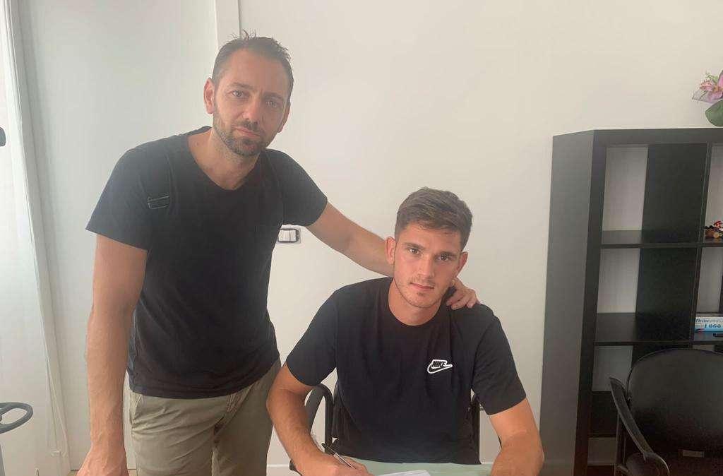 FOTONOTIZIA TC - ACR Messina, è arrivata la firma di Adorante