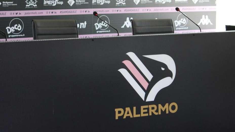 Palermo, Palazzi e Somma si fermano: i due assenti per il Foggia