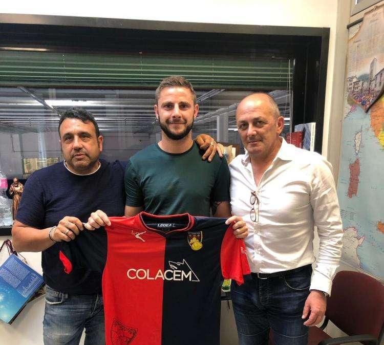 FOTONOTIZIA - Gubbio, c'è la firma dell'attaccante Cesaretti
