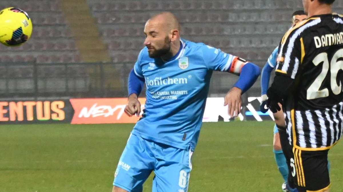 Pineto, risoluzione del contratto per Riccardo Della Quercia