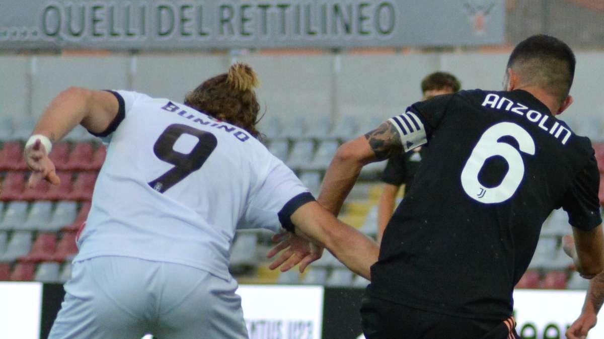 Pro Vercelli, Bunino: "Grosso rammarico, abbiamo perso due punti"