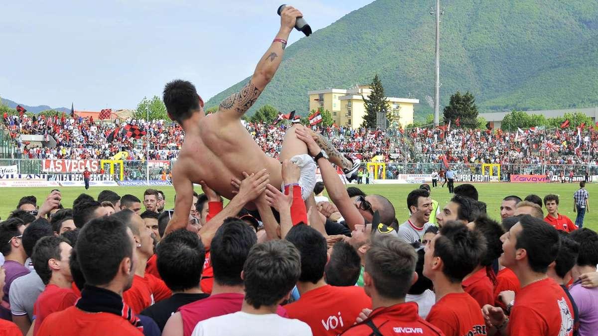 Nocerina, Farias o Insigne. Occhi su Zito mentre si allontana Marotta