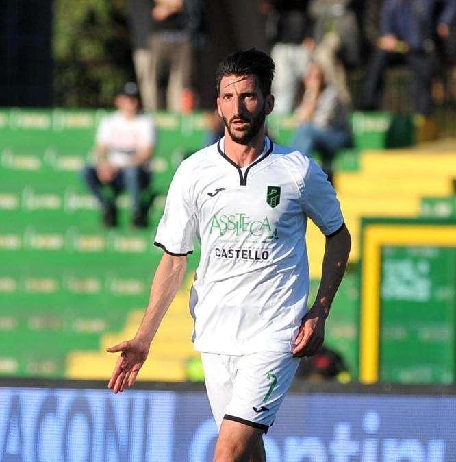Gubbio-Pordenone, le formazioni ufficiali: Bassoli e Gavazzi dal 1'