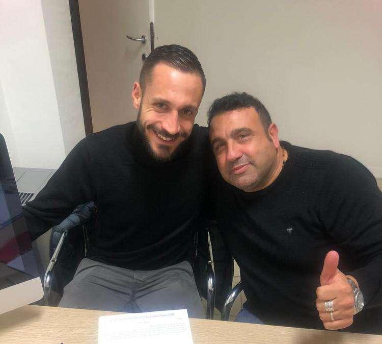 FOTONOTIZIA TC - Rimini, Paramatti ha firmato