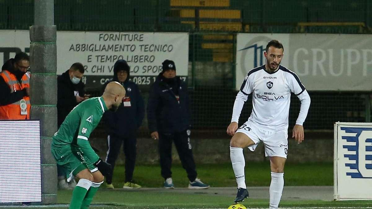 NOTIZIA TC - Picerno, rinforzo in attacco: dalla Vibonese arriva Senesi