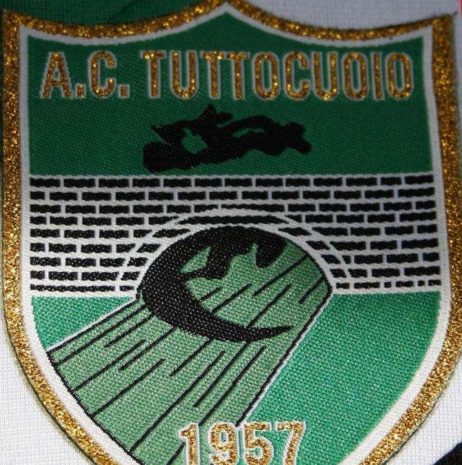 Tuttocuoio, su un tuo difensore gli occhi della Serie B