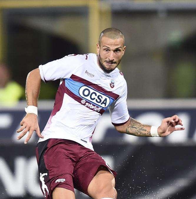 Reggina, su Litteri c’è anche la concorrenza del Cosenza