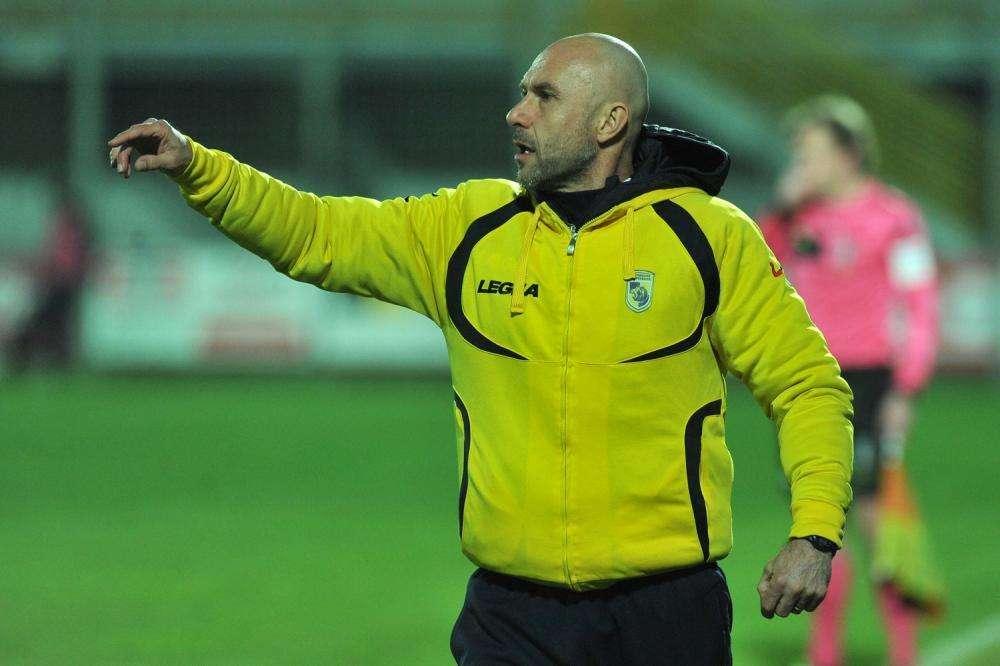 Viterbese, Lopez al capolinea. Panchina a Sottili