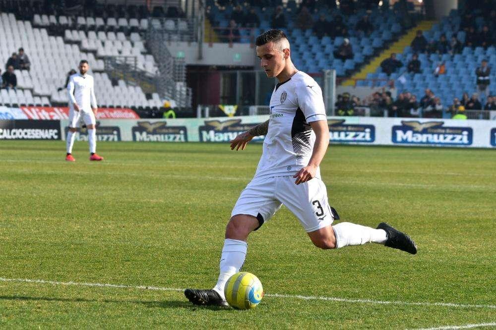 Ag. Valeri: "Accetterebbe di lasciare Cesena solo per la Salernitana"