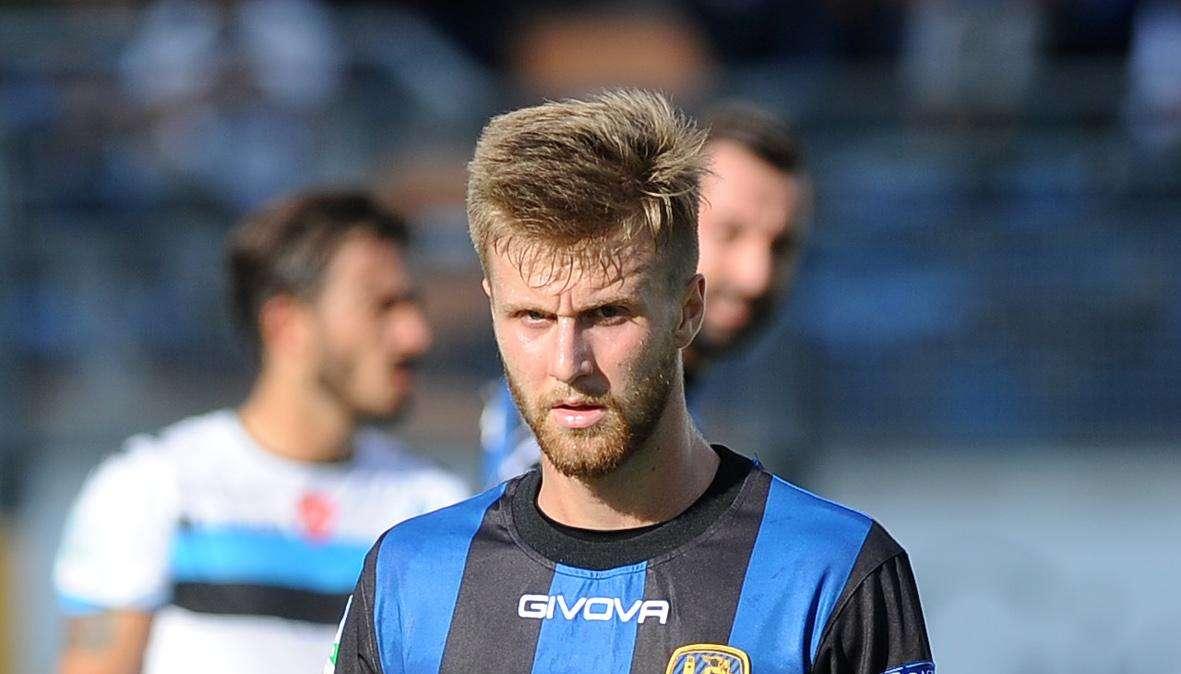 Triestina, torna D'Urso: il centrocampista preso a titolo definitivo