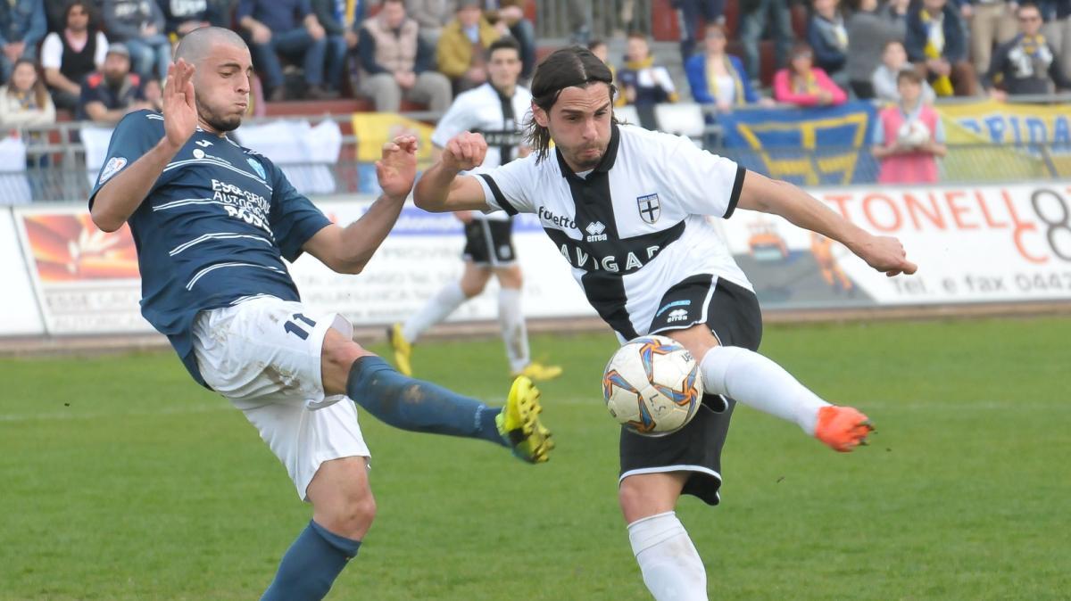 Casertana, nuovo innesto per il rush finale: tesserato Pietro Martino
